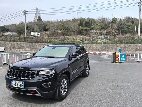 Jeep Grand Cherokee 2015