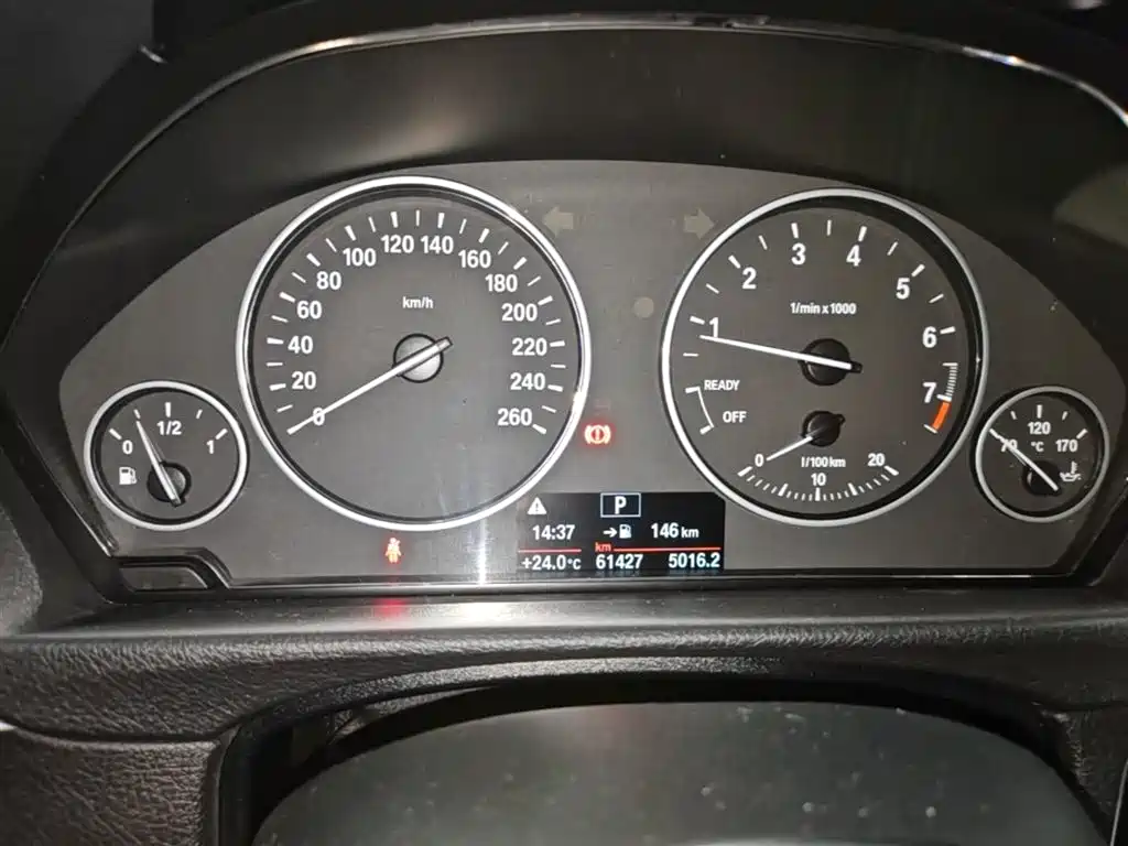 BMW 3 Series 2015 — фото 12