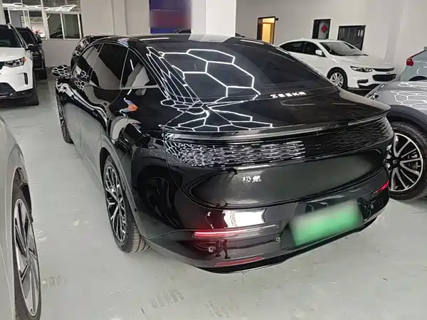 Zeekr 007 2024