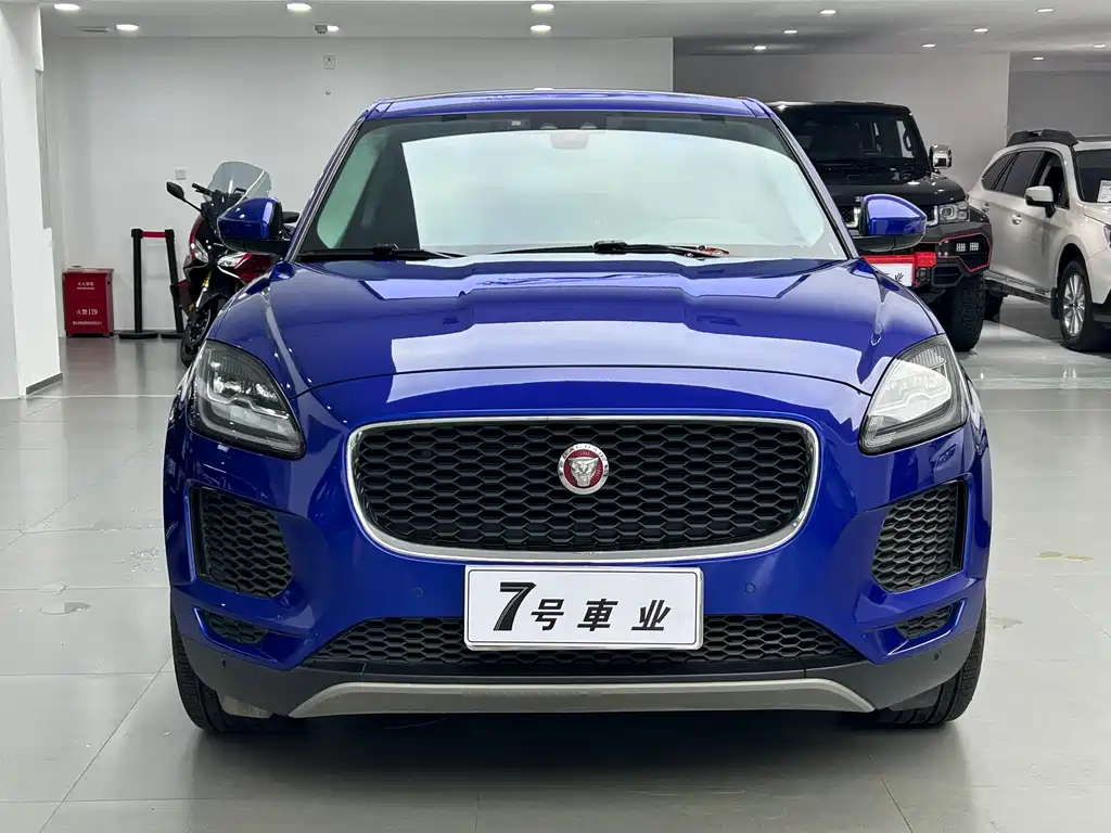 Jaguar E-PACE 2021 — фото 3