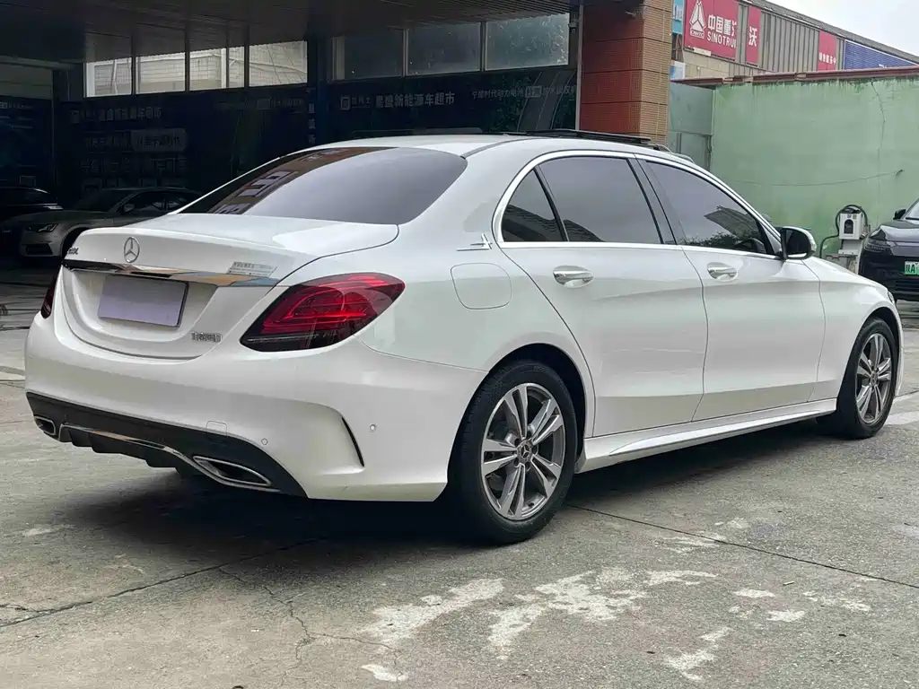 Mercedes-Benz C-Class 2020 — фото 4