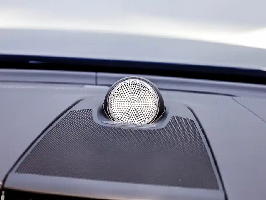 Volvo XC60 Plug-In Hybrid 2024 — фото 27
