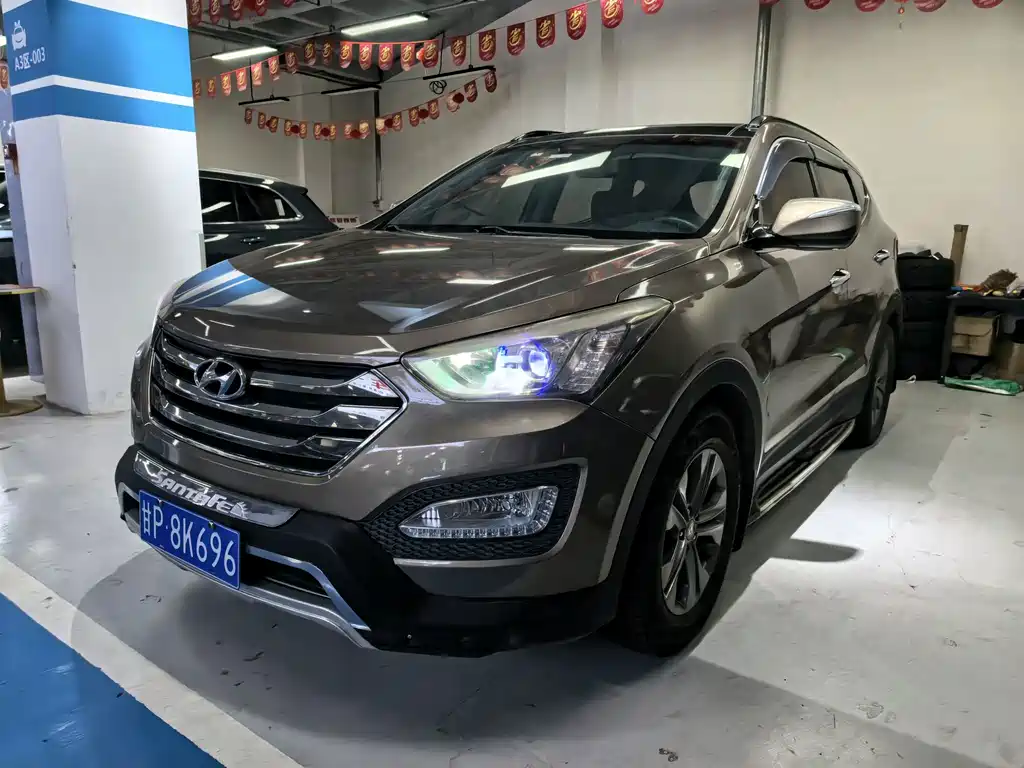 Hyundai Santa Fe 2014