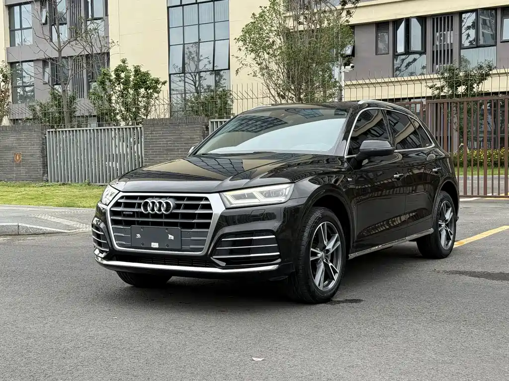 Audi Q5L 2019