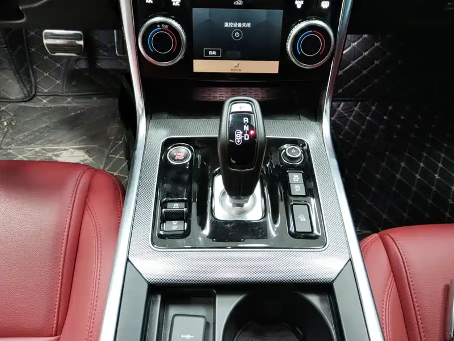 Jaguar XEL 2023 — фото 16