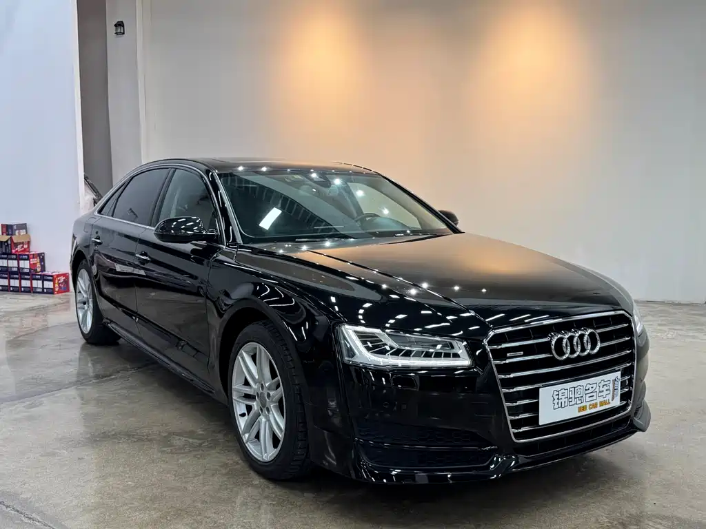 Audi A8 2017 — фото 3