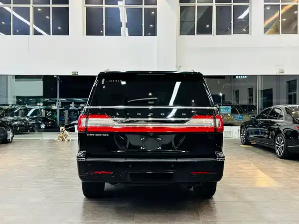 Lincoln Navigator 2020