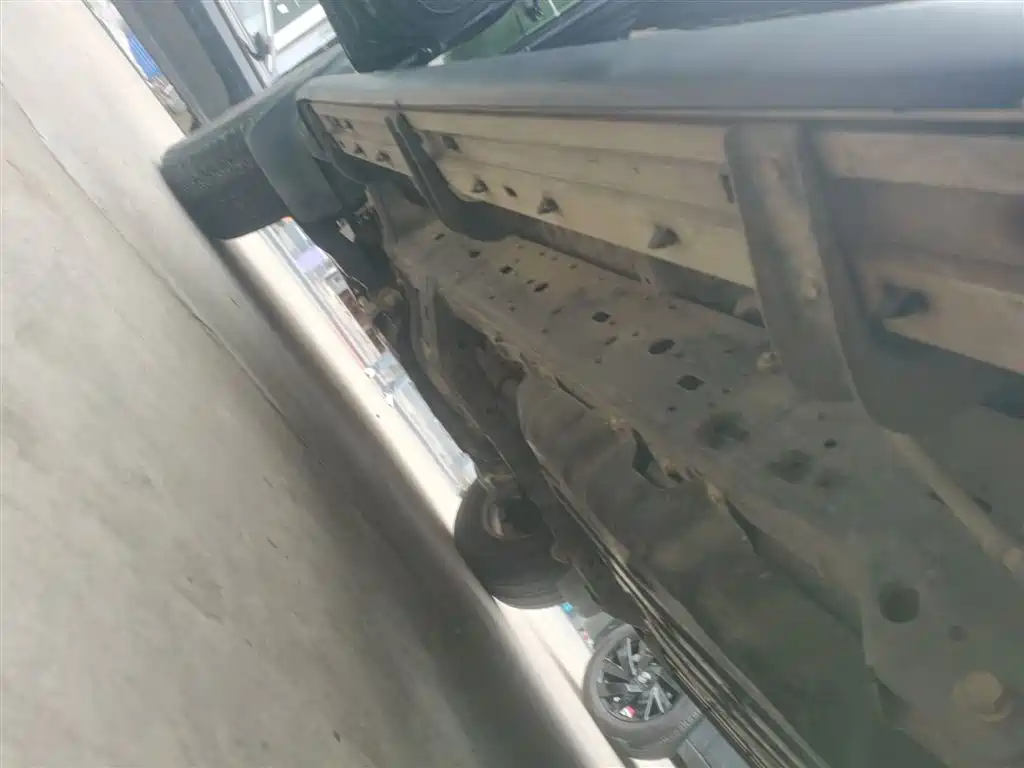Toyota Prado 2017 — фото 18
