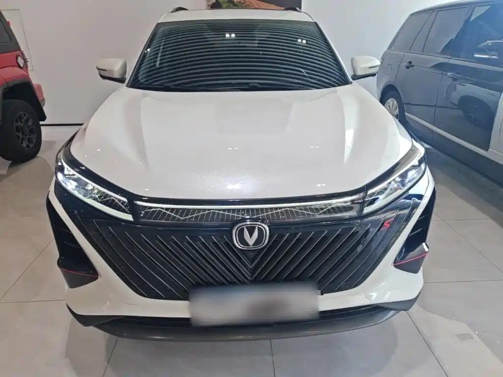 Changan CS75PLUS 2022 — фото 3