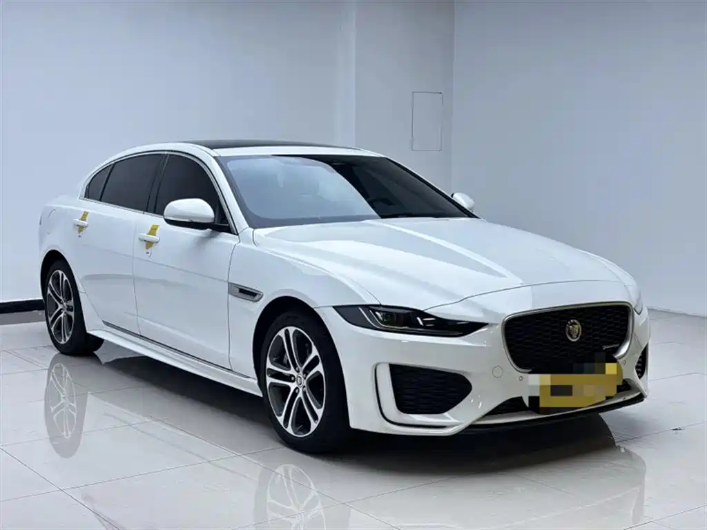 Jaguar XEL 2023 — фото 3