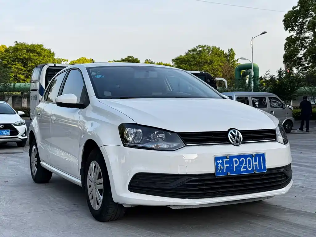Volkswagen Polo 2018 — фото 1