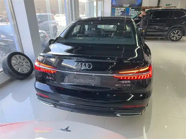 Audi A6L 2022