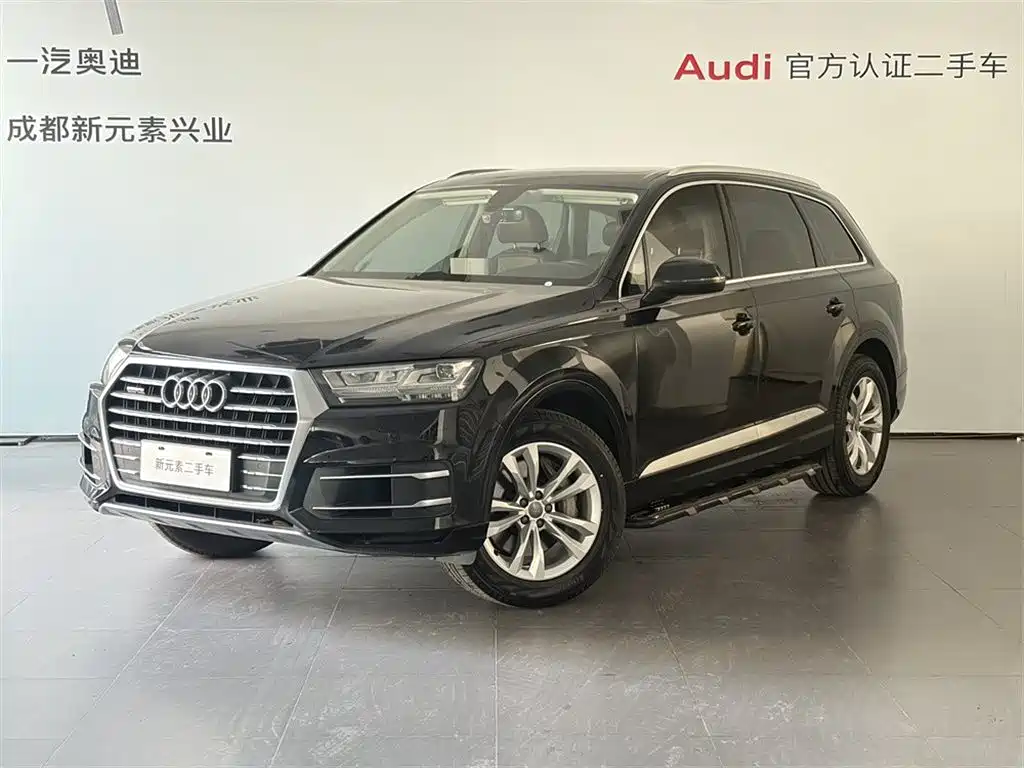 Audi Q7 2019 — фото 1