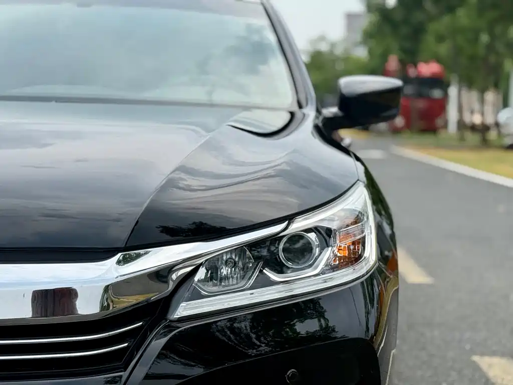 Honda Accord 2017 — фото 4