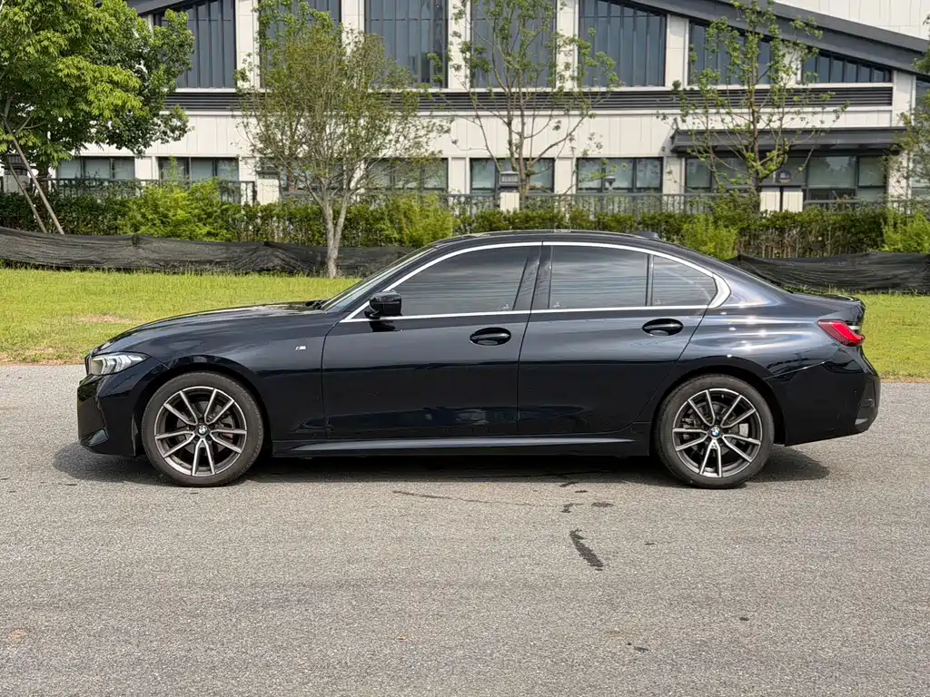 BMW 3 Series 2023