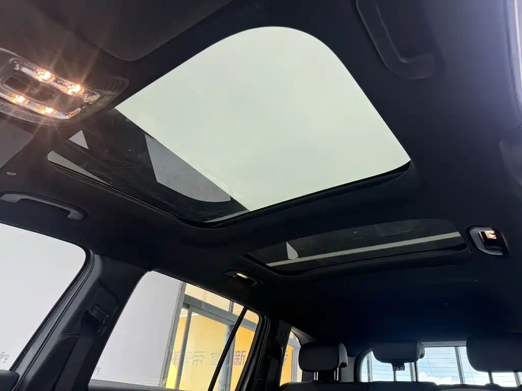 Mercedes-Benz EQB 2023 — фото 15