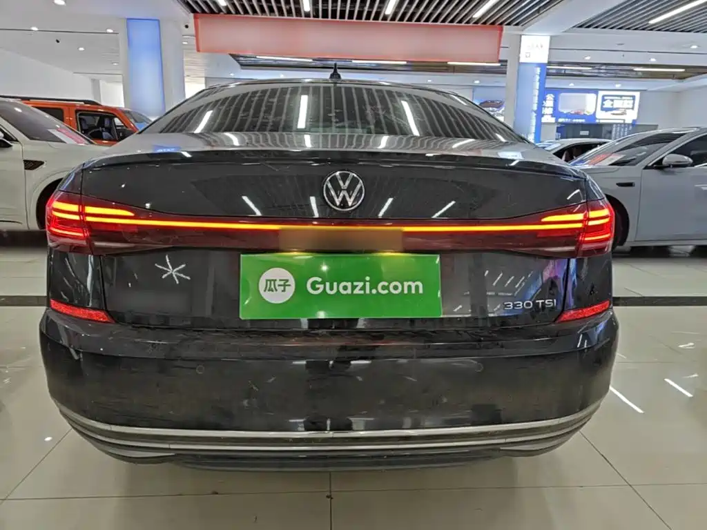 Volkswagen Passat 2024