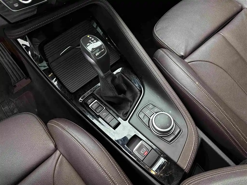 BMW X1 New Energy 2019 — фото 12