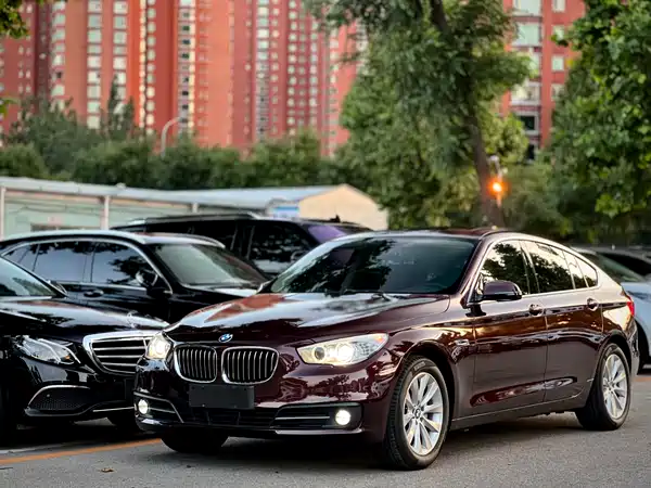 BMW 5 Series GT 2015