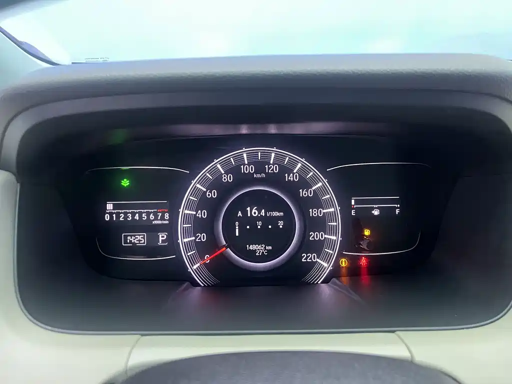 Honda Odyssey 2015 — фото 9