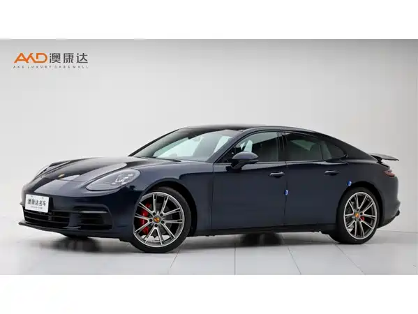 Porsche Panamera 2021