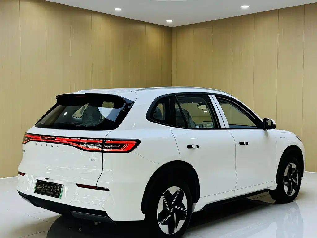Geely Galaxy E5 2026 — фото 13