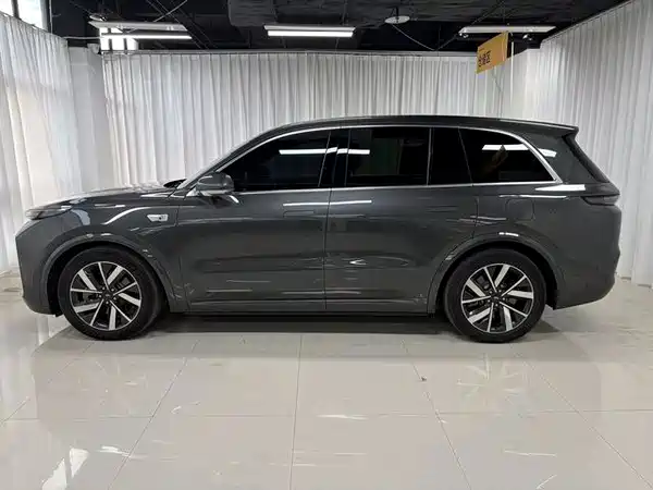 Li Auto L8 2023