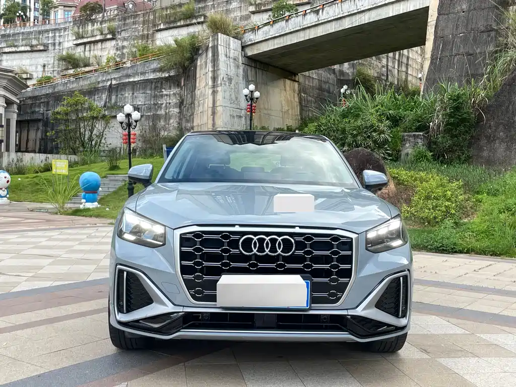 Audi Q2L 2022