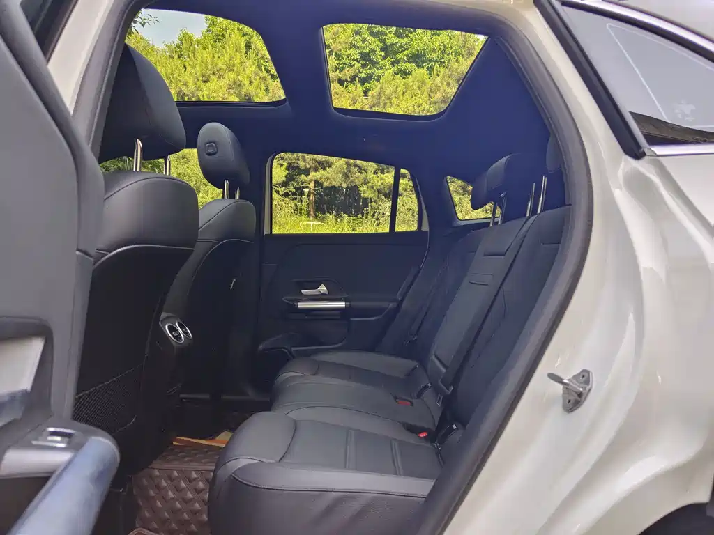 Mercedes-Benz GLA 2021 — фото 17