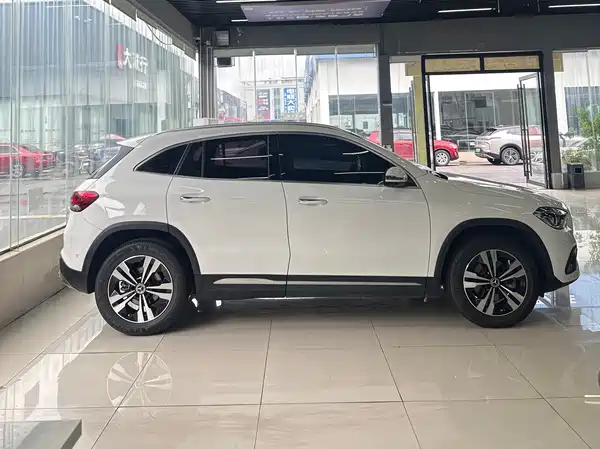 Mercedes-Benz GLA 2022