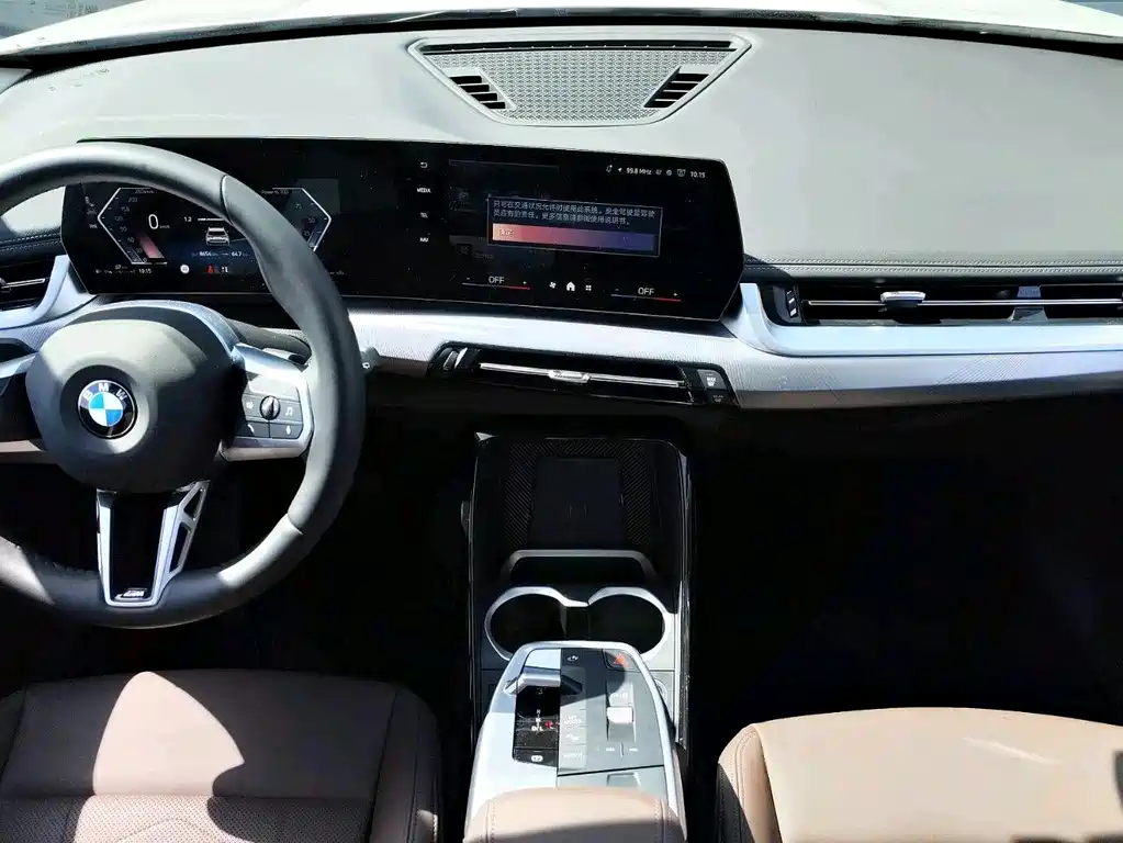 BMW X1 2025 — фото 11