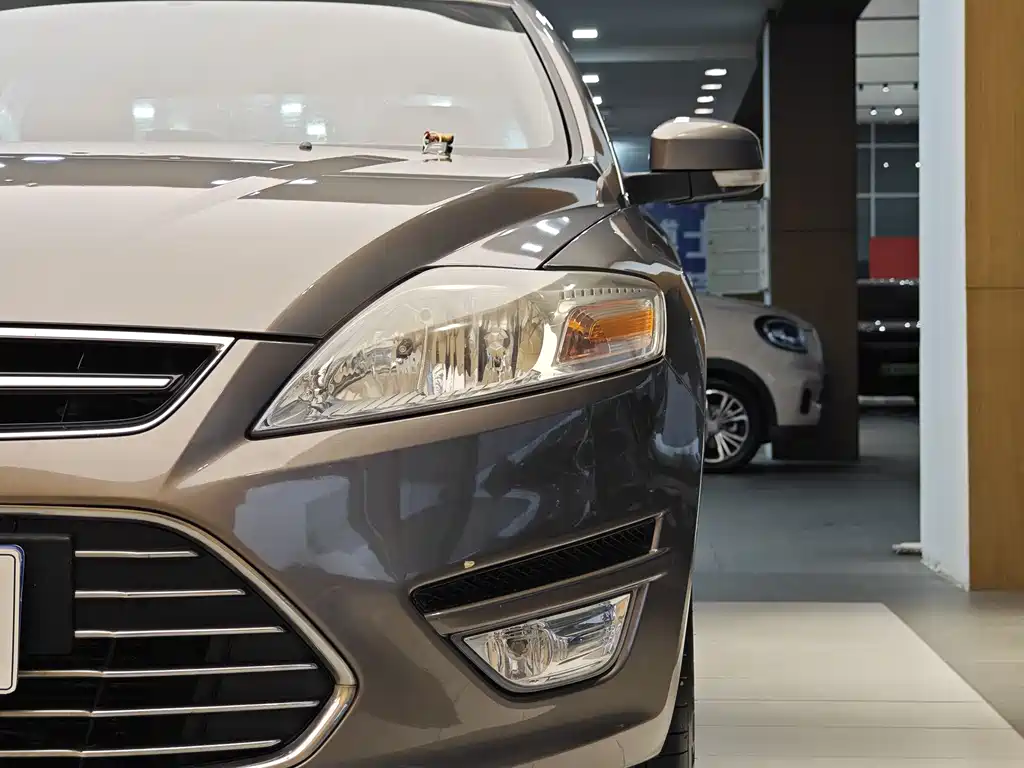 Ford Mondeo Zhisheng 2012 — фото 2