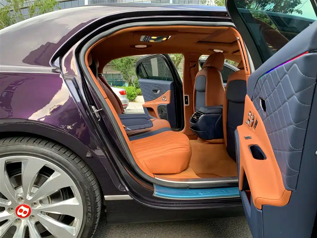 Bentley Flying Spur 2012 — фото 10
