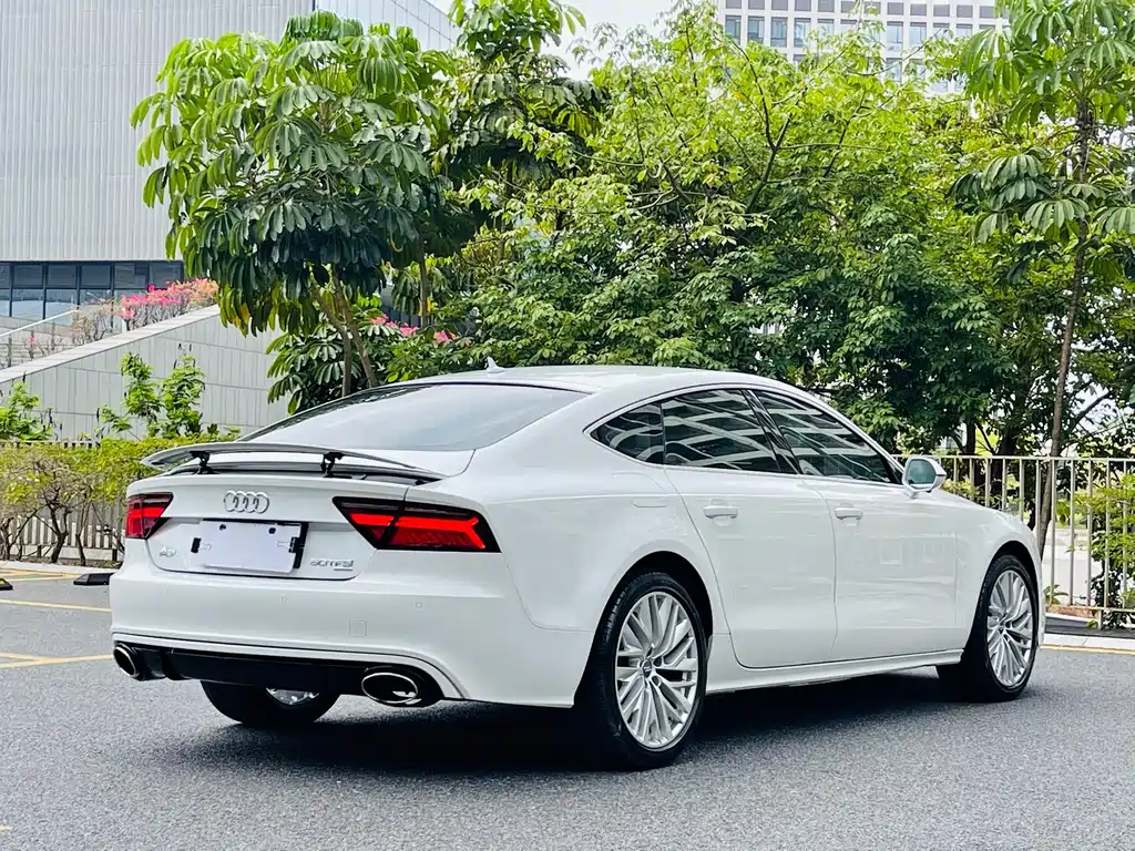 Audi A7 2013 — фото 5