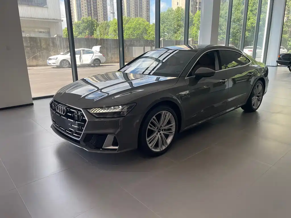 Audi A7L 2024
