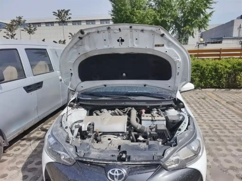 Toyota Yaris L 2019 — фото 20