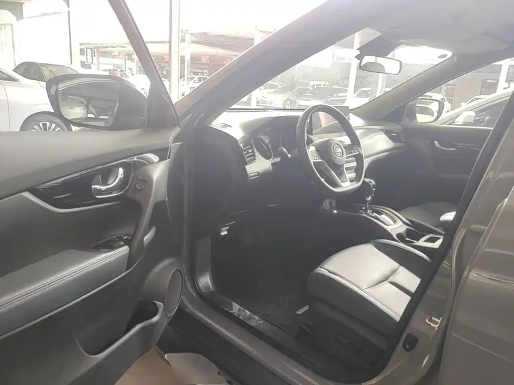 Nissan X-Trail 2025 — фото 16