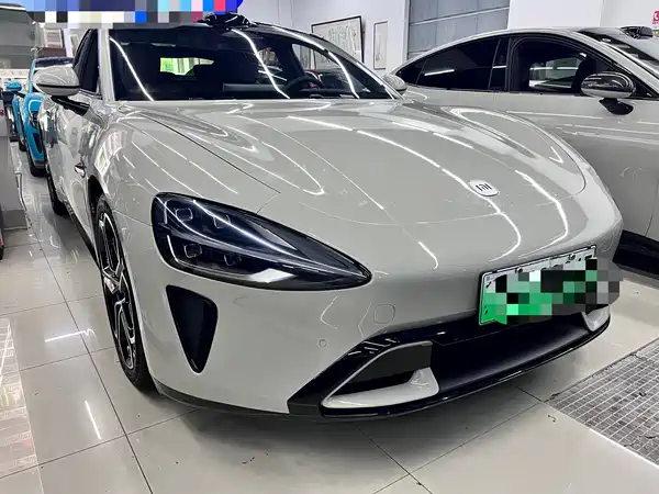 Xiaomi SU7 2025