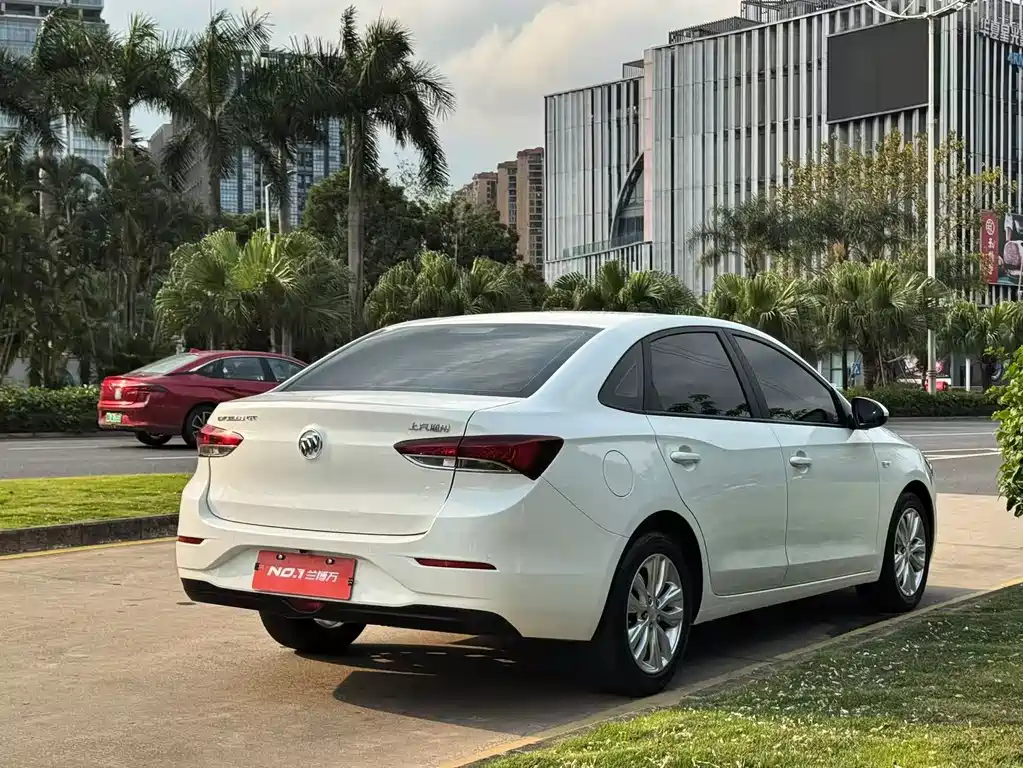 Buick Excelle 2022 — фото 10