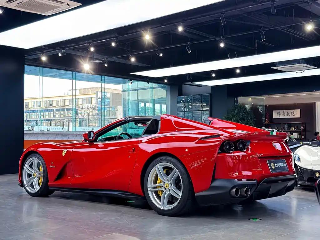Ferrari 812 2024 — фото 2
