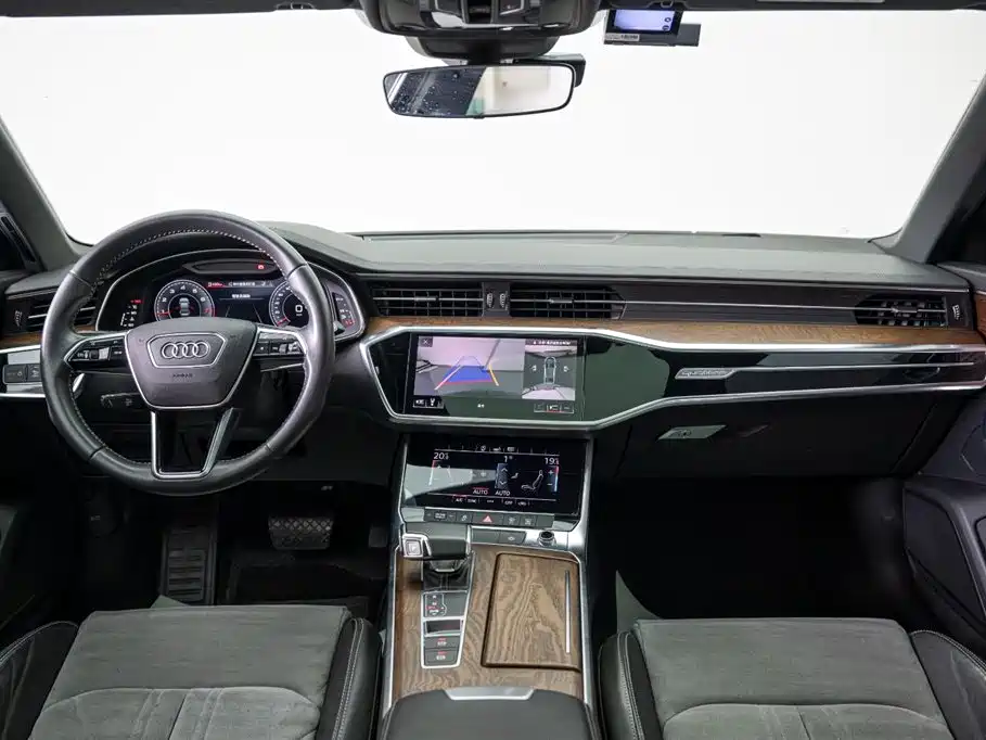 Audi A6L 2019 — фото 6
