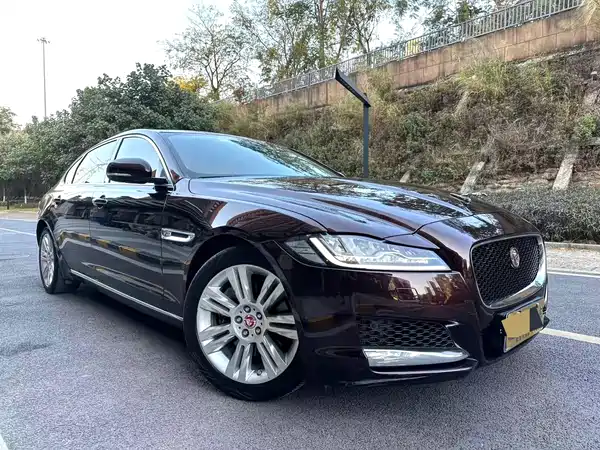 Jaguar XFL 2018