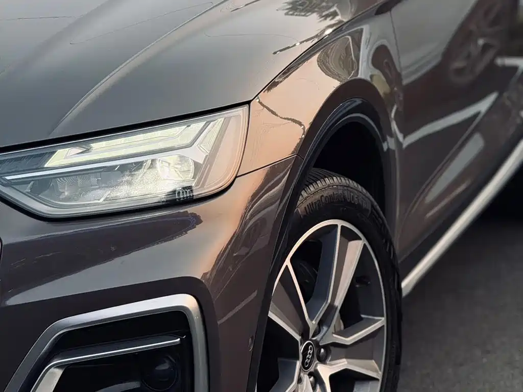 Audi Q5L 2022 — фото 13