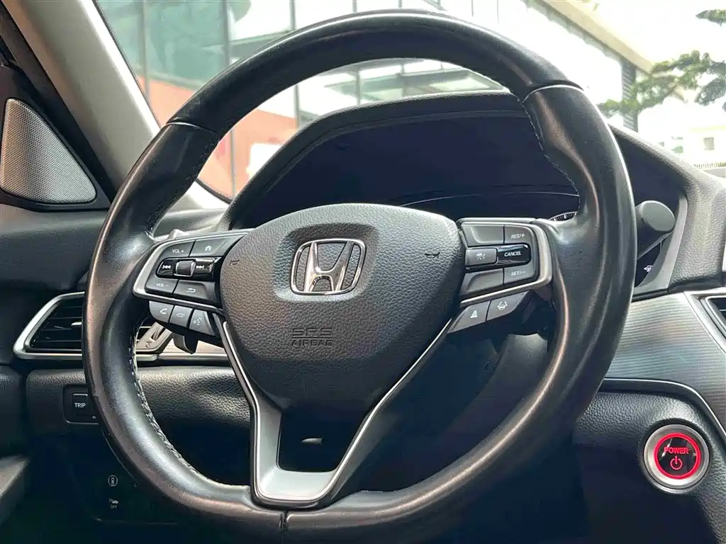 Honda Accord 2022 — фото 33