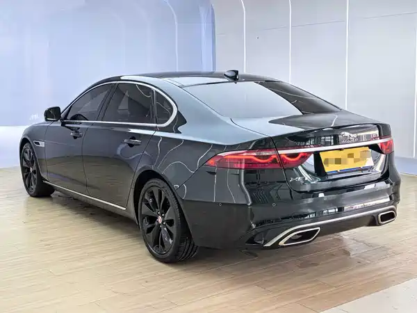 Jaguar XFL 2025