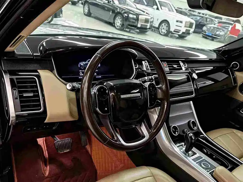 Land Rover Range Rover Sport New Energy 2021 — фото 11