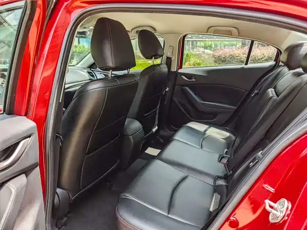Mazda 3 Axela 2018