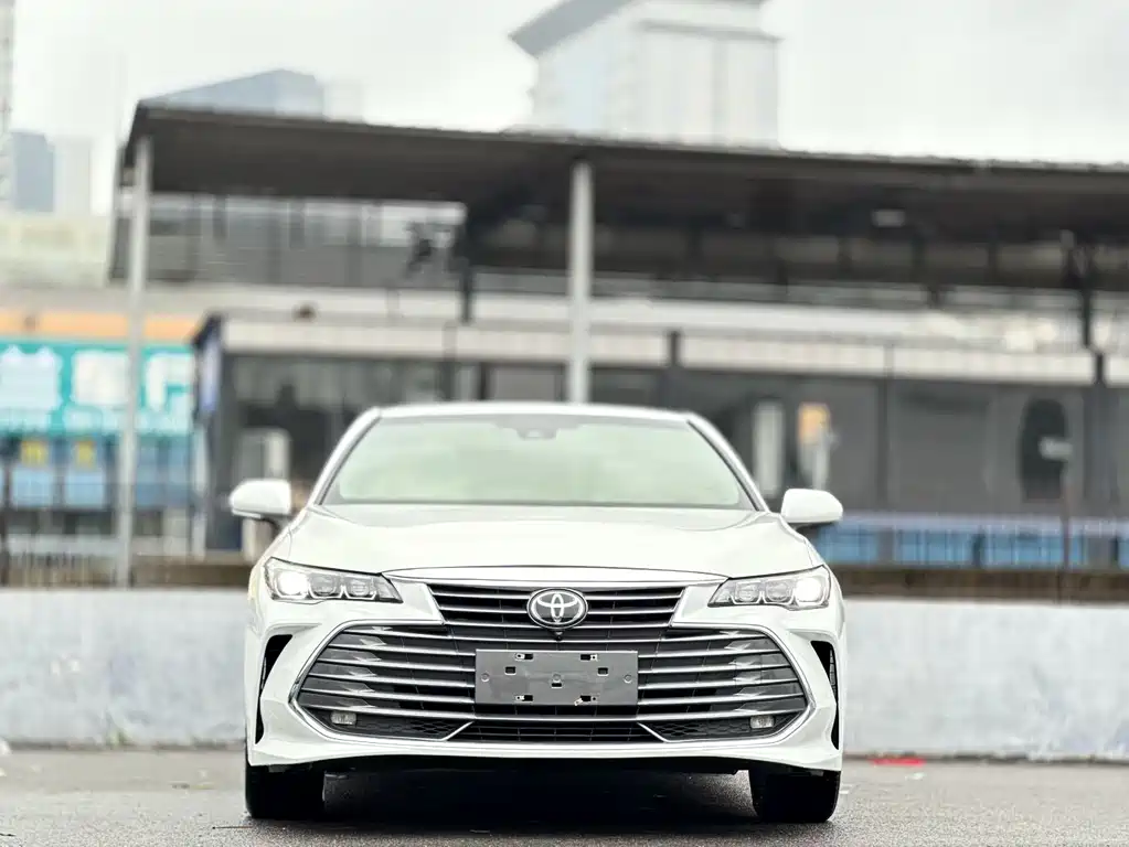 Toyota Avalon 2022 — фото 2