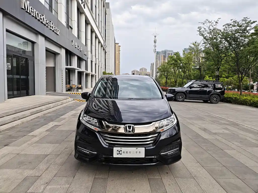 Honda Odyssey 2019 — фото 2