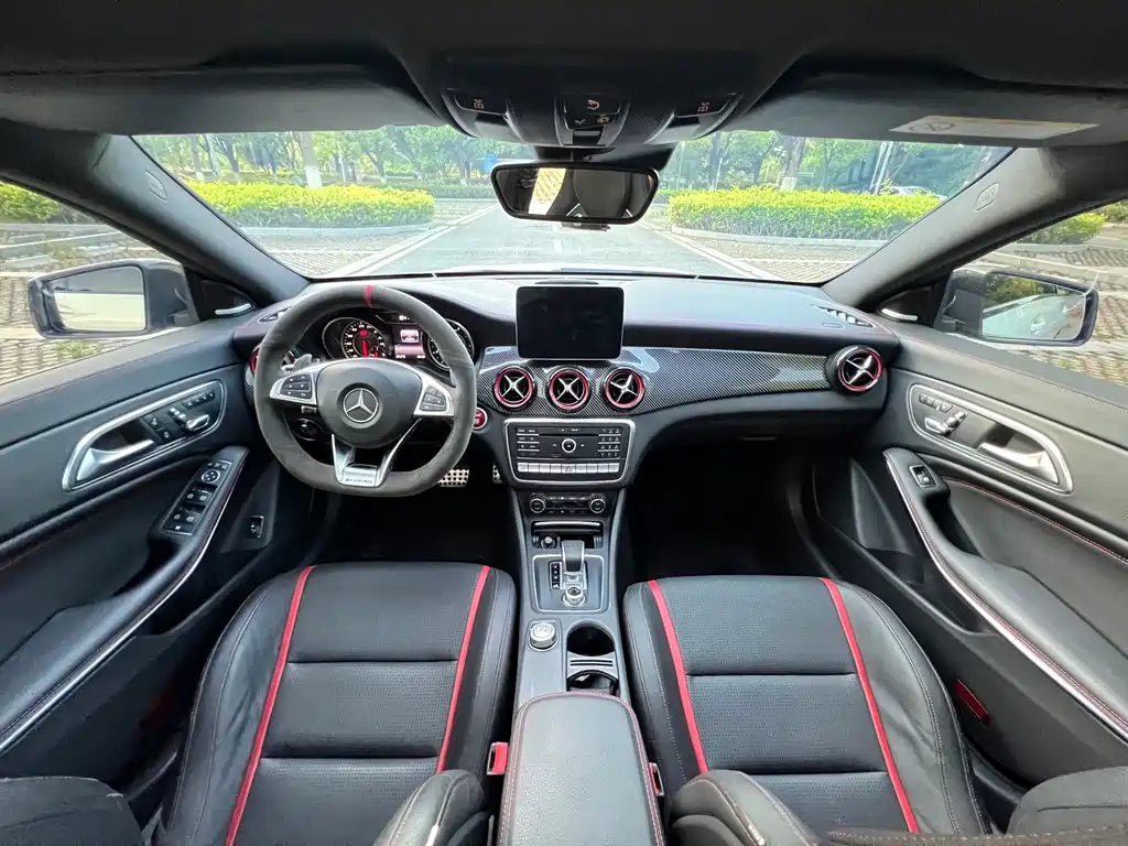 Mercedes-Benz CLA AMG 2017 — фото 10
